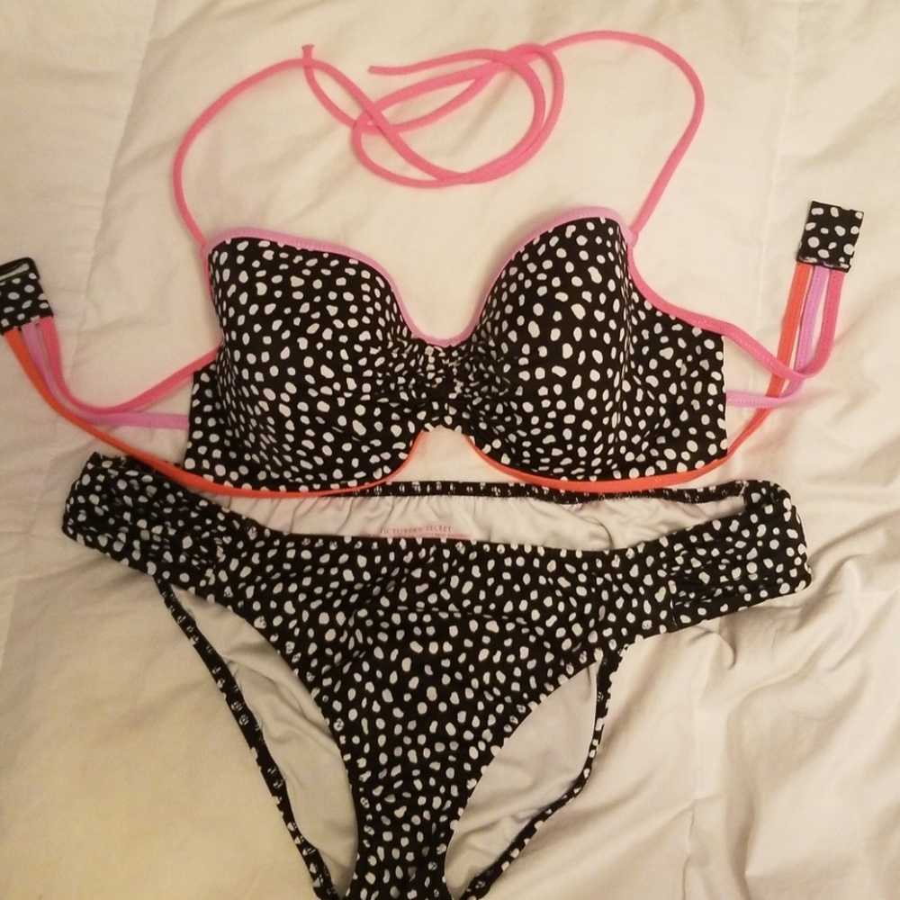 VS bikini 32D Med